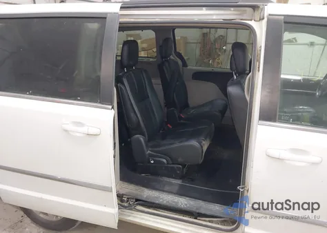 2014 Chrysler Town & Country Touring from USA, damaged, VIN 2C4RC1BG6ER195579